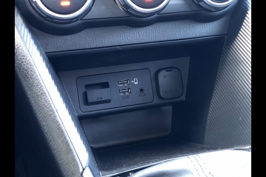 Mazda 2 1.5 e-SkyActiv-G 90 Homura | Stoel+Stuurverw., Carplay/Android, Camera, Cruise, Climate | 12-2024 | NAP |