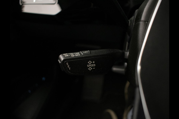 Audi e-tron E-tron 50 quattro Launch edition 71 kWh Sport (APPLE CARPLAY,LED,PDC,SPORTSTOELEN,DIGITALE COCKPIT,NETTESTAAT)