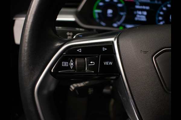 Audi e-tron E-tron 50 quattro Launch edition 71 kWh Sport (APPLE CARPLAY,LED,PDC,SPORTSTOELEN,DIGITALE COCKPIT,NETTESTAAT)