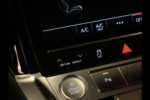 Audi e-tron E-tron 50 quattro Launch edition 71 kWh Sport (APPLE CARPLAY,LED,PDC,SPORTSTOELEN,DIGITALE COCKPIT,NETTESTAAT)