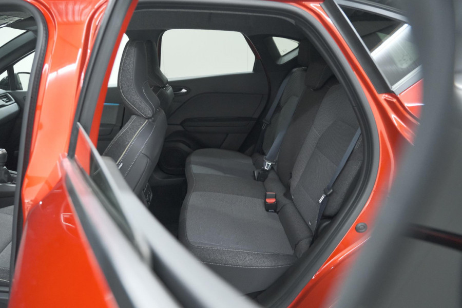 Renault Captur TCe 90 techno | Nieuw Model | Camera | Harman Kardon | Apple Carplay | Parkeersensoren | 18 Inch Lichtmetalen Velgen