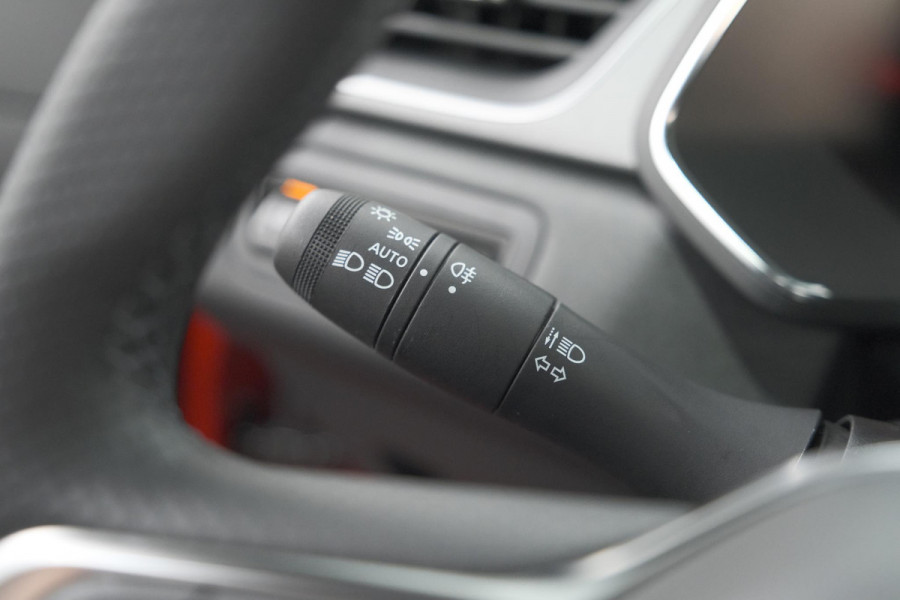 Renault Captur TCe 90 techno | Nieuw Model | Camera | Harman Kardon | Apple Carplay | Parkeersensoren | 18 Inch Lichtmetalen Velgen