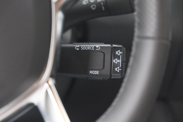 Renault Captur TCe 90 techno | Nieuw Model | Camera | Harman Kardon | Apple Carplay | Parkeersensoren | 18 Inch Lichtmetalen Velgen