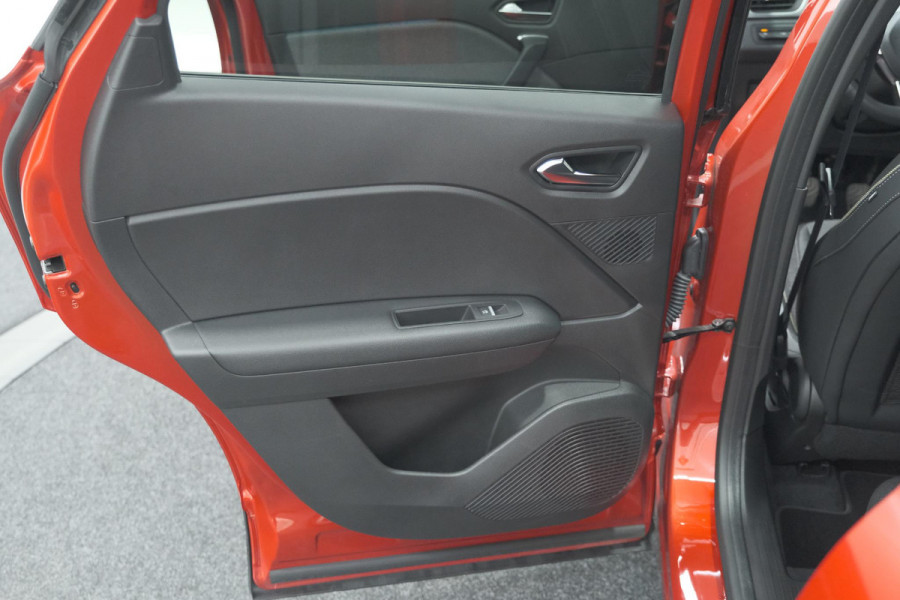 Renault Captur TCe 90 techno | Nieuw Model | Camera | Harman Kardon | Apple Carplay | Parkeersensoren | 18 Inch Lichtmetalen Velgen