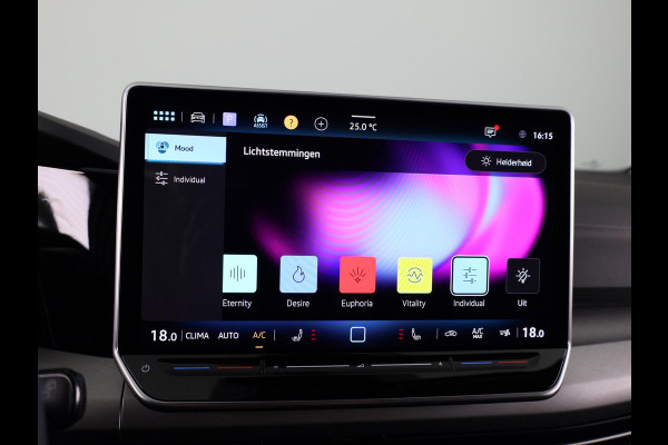 Volkswagen GOLF Variant Life Edition 1.5 eTSI 85 kW / 116 pk Variant 7 ver