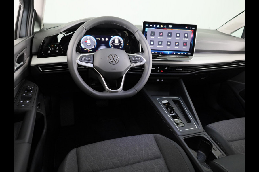 Volkswagen GOLF Variant Life Edition 1.5 eTSI 85 kW / 116 pk Variant 7 ver