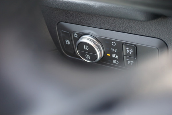 Ford Kuga PHEV Titanium ADAPTIVE | HEAD-UP | WINTERPACK | NAVI | LUXE!