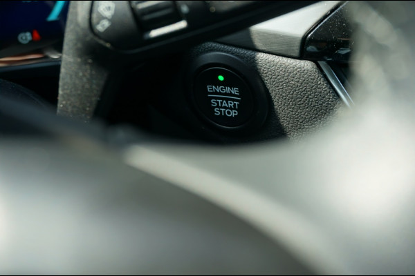 Ford Kuga PHEV Titanium ADAPTIVE | HEAD-UP | WINTERPACK | NAVI | LUXE!