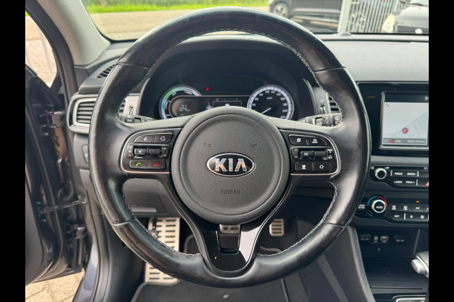 Kia Niro 1.6 GDi Hybrid ExecutiveLine AFNEEMBARE TREKHAAK / STOELVERKOELING & VERW / CAMERA / LEDER / NAVI / LMV / CRUISE / PDC