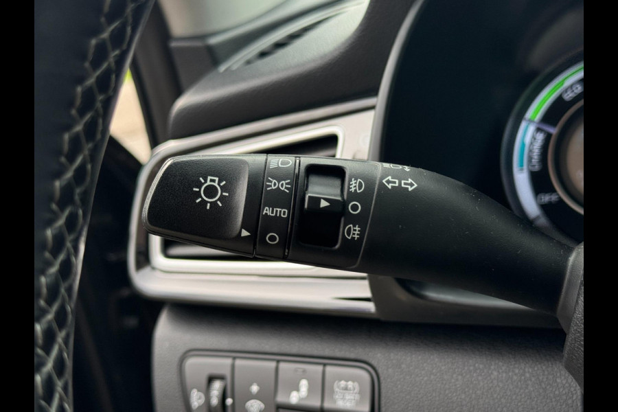 Kia Niro 1.6 GDi Hybrid ExecutiveLine AFNEEMBARE TREKHAAK / STOELVERKOELING & VERW / CAMERA / LEDER / NAVI / LMV / CRUISE / PDC