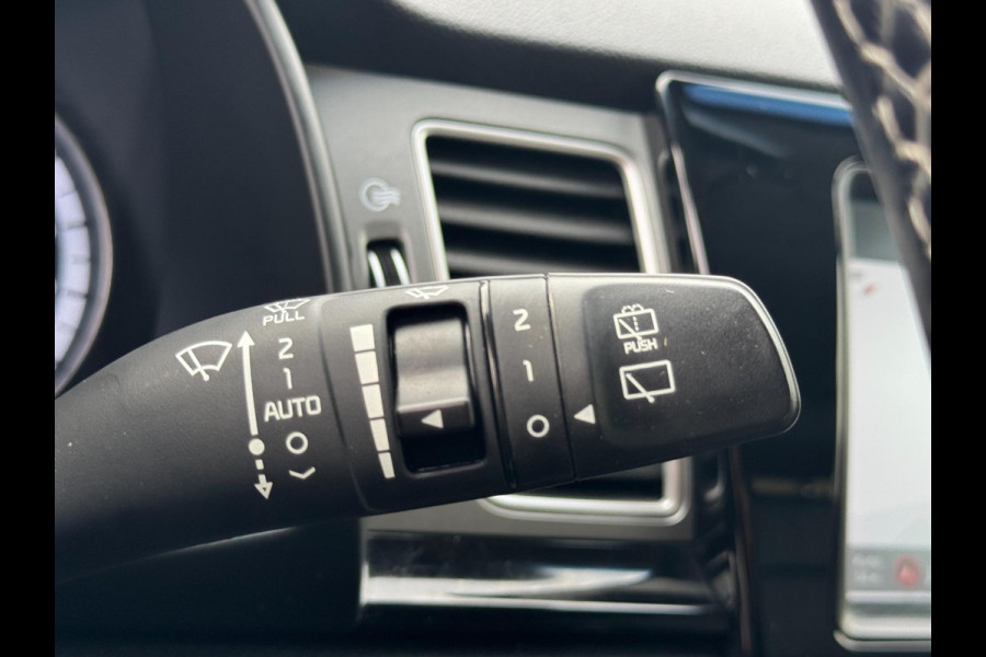 Kia Niro 1.6 GDi Hybrid ExecutiveLine AFNEEMBARE TREKHAAK / STOELVERKOELING & VERW / CAMERA / LEDER / NAVI / LMV / CRUISE / PDC