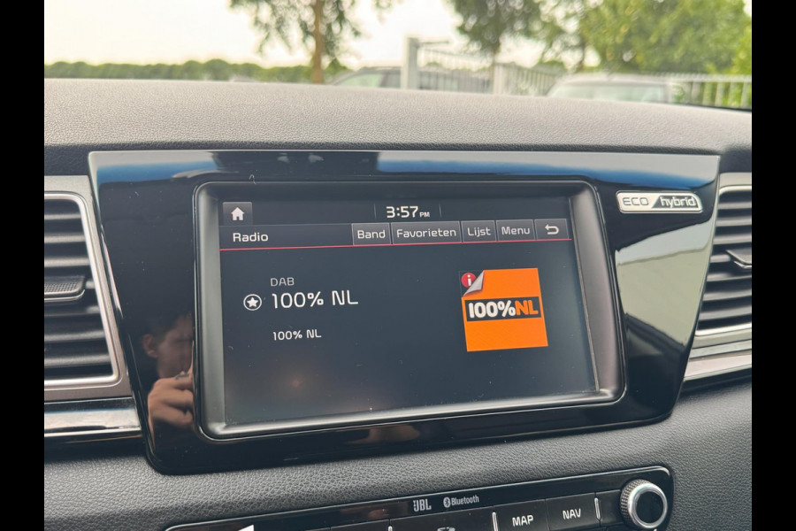 Kia Niro 1.6 GDi Hybrid ExecutiveLine AFNEEMBARE TREKHAAK / STOELVERKOELING & VERW / CAMERA / LEDER / NAVI / LMV / CRUISE / PDC
