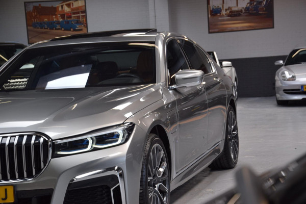BMW 7 Serie 745e High Executive *M-Pakket*|Navi|Massage|Org.NL|4 Wiel-Best.|360 view|