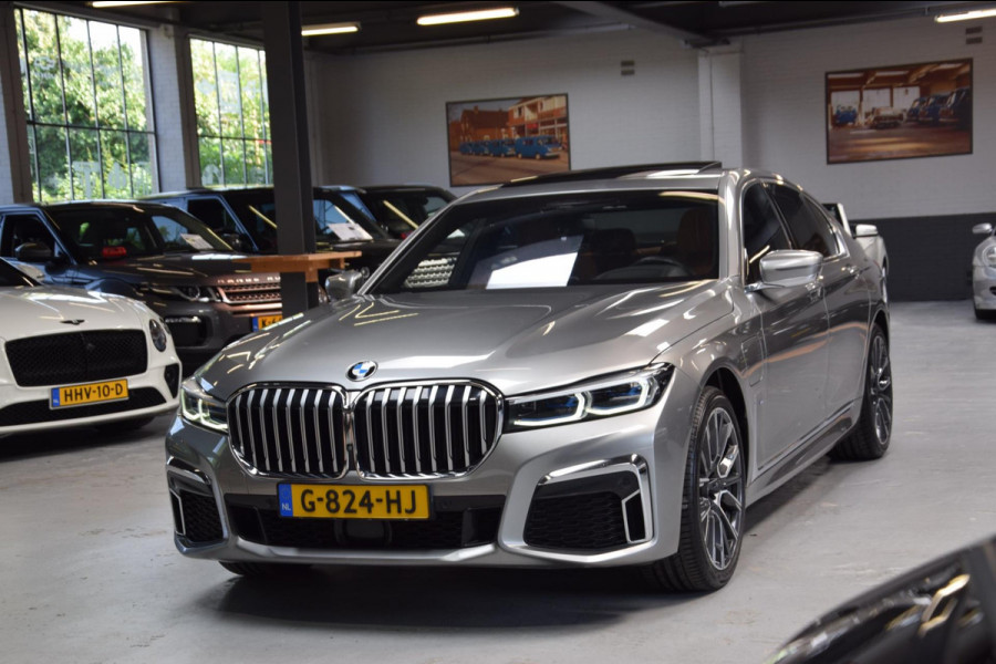 BMW 7 Serie 745e High Executive *M-Pakket*|Navi|Massage|Org.NL|4 Wiel-Best.|360 view|