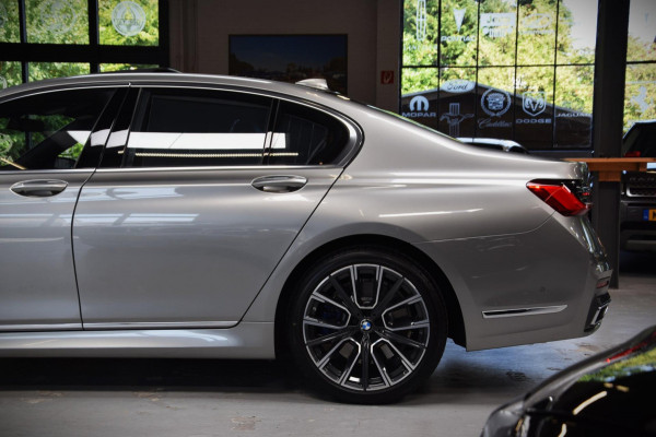 BMW 7 Serie 745e High Executive *M-Pakket*|Navi|Massage|Org.NL|4 Wiel-Best.|360 view|
