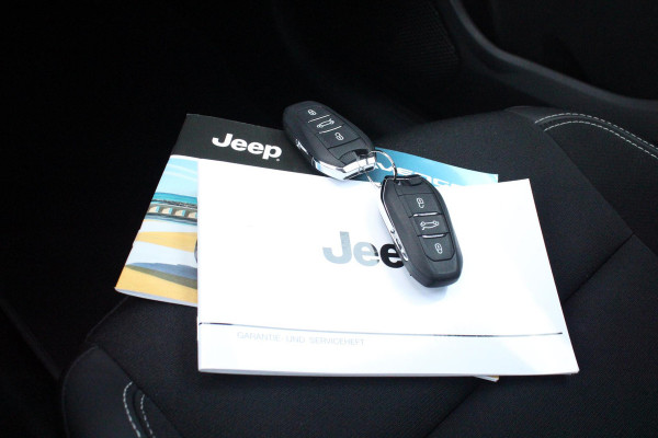 Jeep Avenger 1.2 100PK ALTITUDE | JBL AUDIO | NAVIGATIE | STOEL VERWARMING | DRAADLOZE APPLE CARPLAY/ANDROID AUTO | DRAADLOZE TELEFOONLADER | ADAPTIVE CRUISE CONTROL | DAB+ RADIO | LED KOPLAMPEN | LICHTMETALEN VELGEN | KEYLESS ENTRY/START | ELEKTRISCH BEDIENBARE ACHTERKLEP | CLIMATE CONTROL |