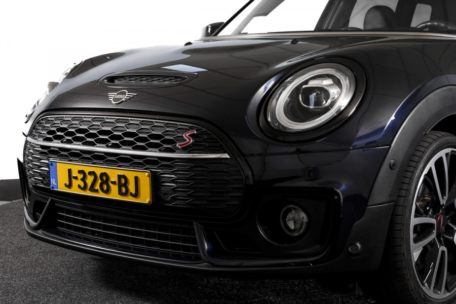 MINI Clubman 2.0 Cooper S Hammersmith 192 PK - Automaat | S/K Panodak | Adapt.Cruise | Harman/Kardon | Stoelverw. | PDC | Camera | NAV+App.Connect | ECC | LM 19" |