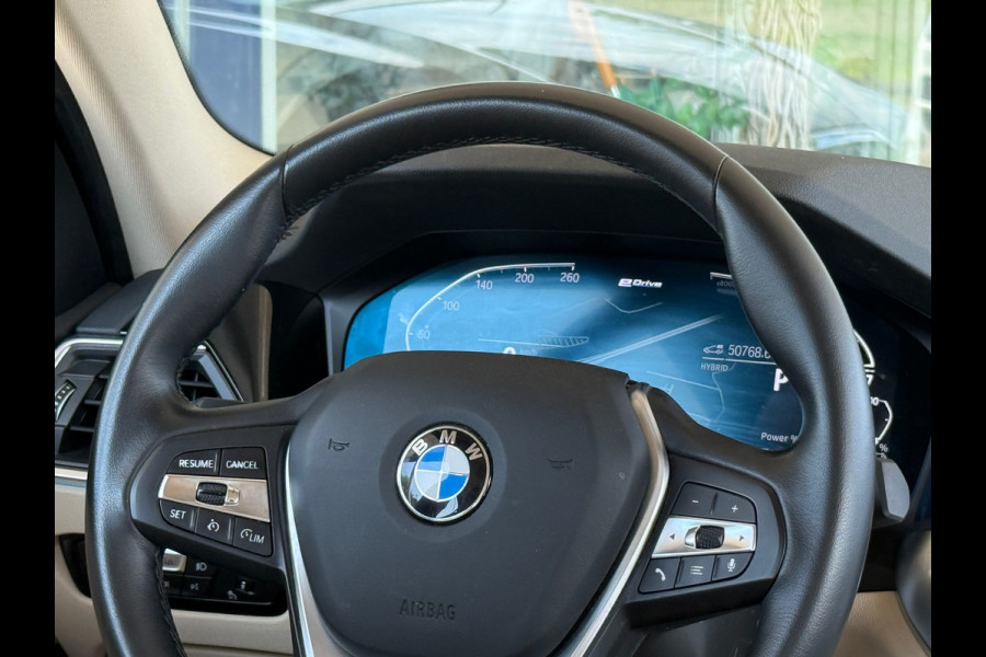 BMW 3-serie 330e 258PK Sport Edition Leder|Sfeer|LED|Dealer Onderhouden