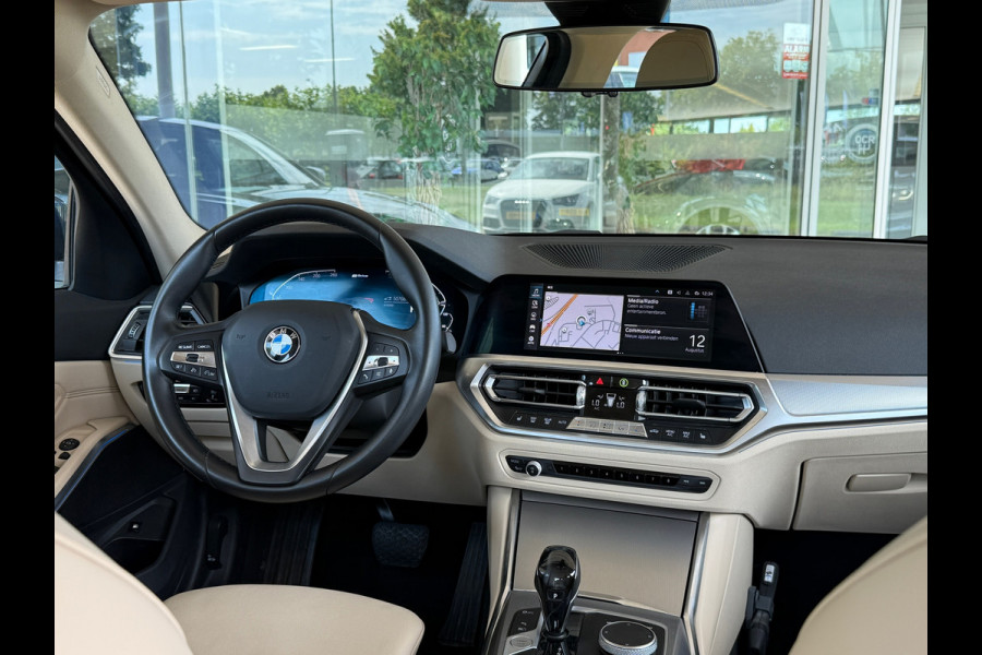 BMW 3-serie 330e 258PK Sport Edition Leder|Sfeer|LED|Dealer Onderhouden