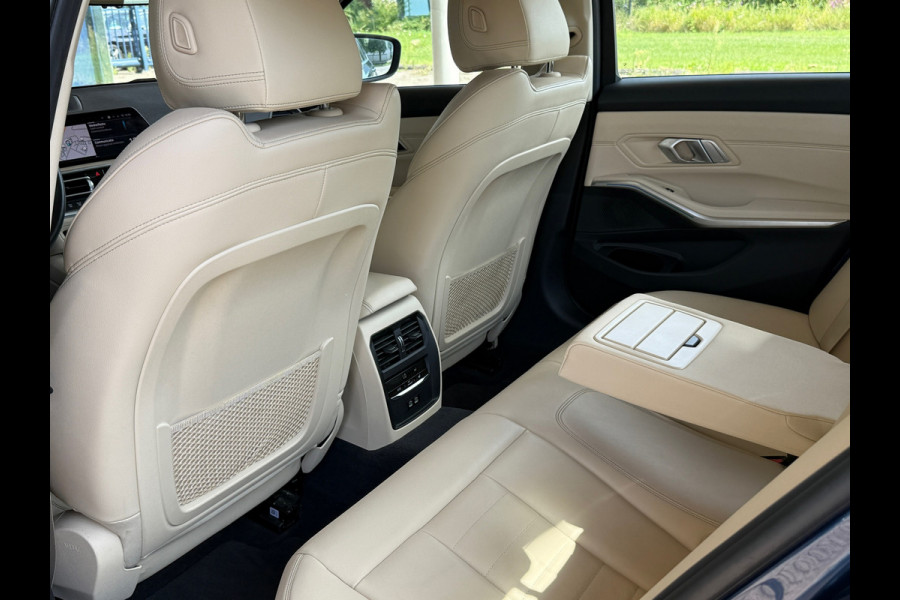 BMW 3-serie 330e 258PK Sport Edition Leder|Sfeer|LED|Dealer Onderhouden
