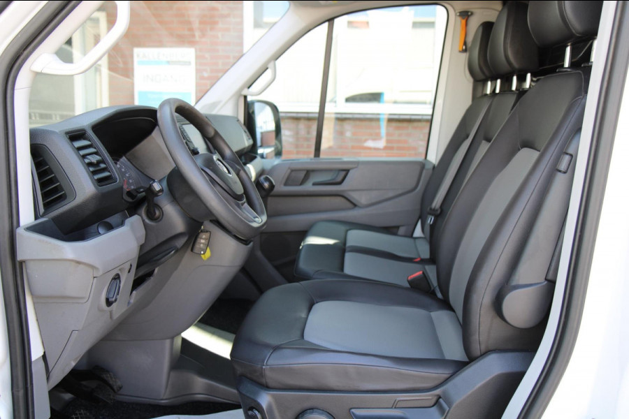 Volkswagen Crafter 35 2.0 TDI L3H3 Comfort / Navi / App connect / cruise / 3 zits / PDC 2X
