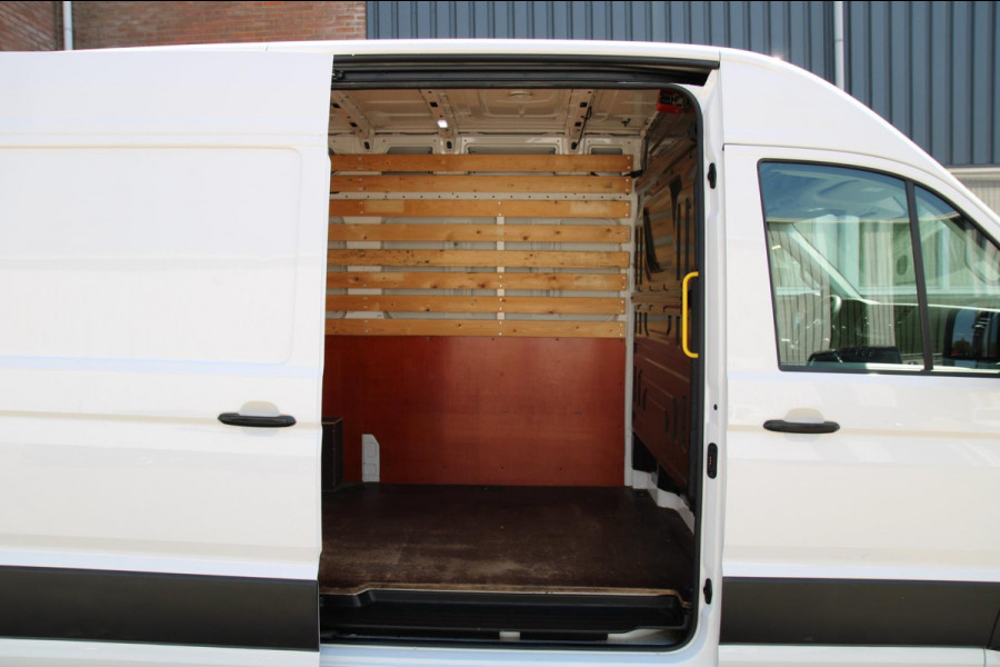 Volkswagen Crafter 35 2.0 TDI L3H3 Comfort / Navi / App connect / cruise / 3 zits / PDC 2X