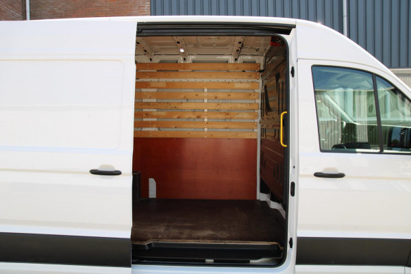 Volkswagen Crafter 35 2.0 TDI L3H3 Comfort / Navi / App connect / cruise / 3 zits / PDC 2X