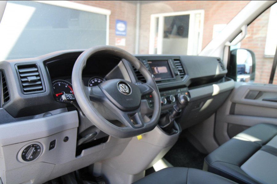 Volkswagen Crafter 35 2.0 TDI L3H3 Comfort / Navi / App connect / cruise / 3 zits / PDC 2X