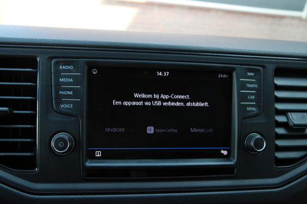 Volkswagen Crafter 35 2.0 TDI L3H3 Comfort / Navi / App connect / cruise / 3 zits / PDC 2X