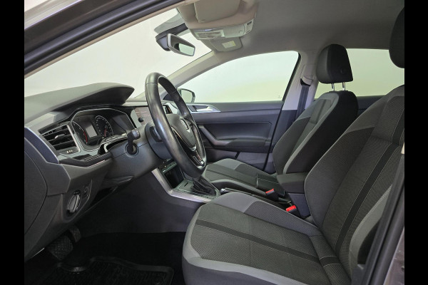 Volkswagen Polo Occasion automaat 1.0 TSI Highline Business R uitvoering | Tweedehands Volkswagen Polo dsg in antracietgrijs | 1eE