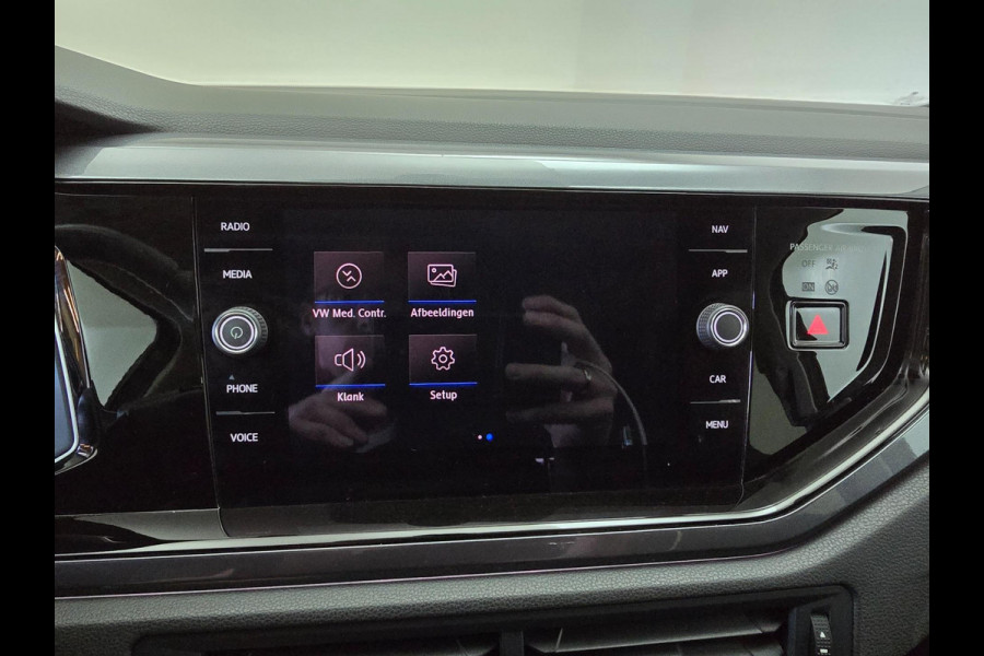 Volkswagen Polo Occasion automaat 1.0 TSI Highline Business R uitvoering | Tweedehands Volkswagen Polo dsg in antracietgrijs | 1eE