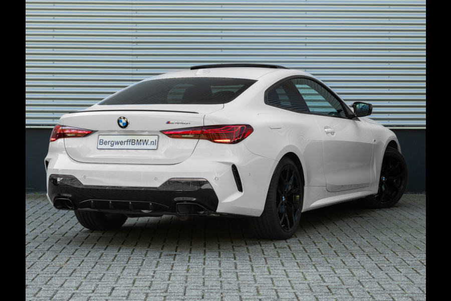 BMW 4 Serie Coupé M440i xDrive - Dak - Trekhaak - M-Zetels - Harman Kardon - Driving Ass Prof
