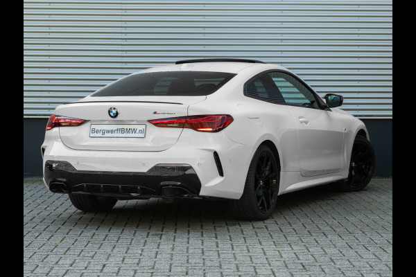 BMW 4 Serie Coupé M440i xDrive - Dak - Trekhaak - M-Zetels - Harman Kardon - Driving Ass Prof