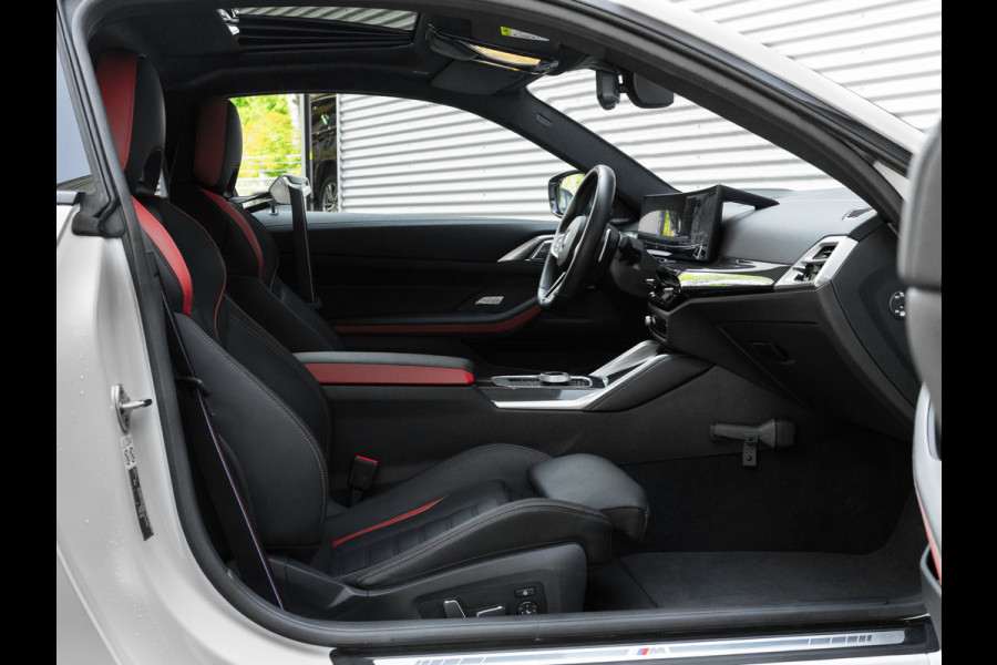 BMW 4 Serie Coupé M440i xDrive - Dak - Trekhaak - M-Zetels - Harman Kardon - Driving Ass Prof