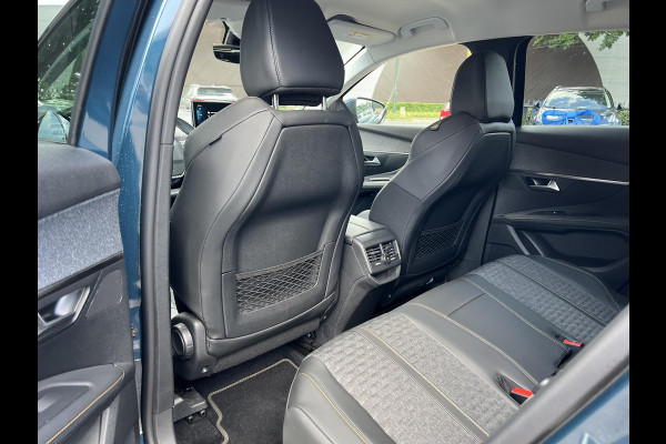 Peugeot 3008 1.6 HYbrid 225 Allure Peugeot 3008 1.6 Hybrid 225pk ROAD TRIP EDITIE | RIJKLAARPRIJS INCL. 12MND BOVAG GARANTIE