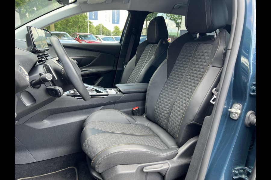 Peugeot 3008 1.6 HYbrid 225 Allure Peugeot 3008 1.6 Hybrid 225pk ROAD TRIP EDITIE | RIJKLAARPRIJS INCL. 12MND BOVAG GARANTIE