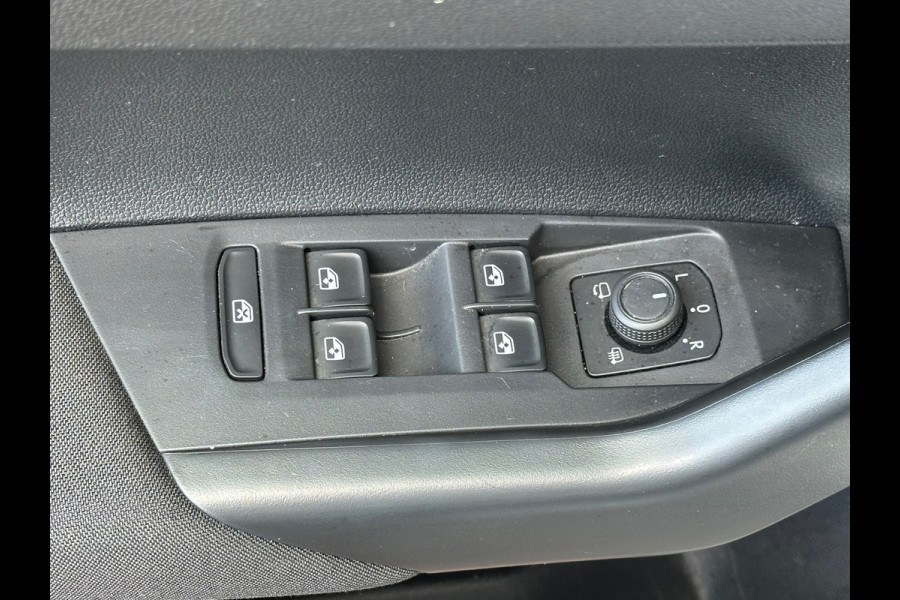 Volkswagen Polo 1.0 TSI Life Business Automaat Navi Carplay Clima
