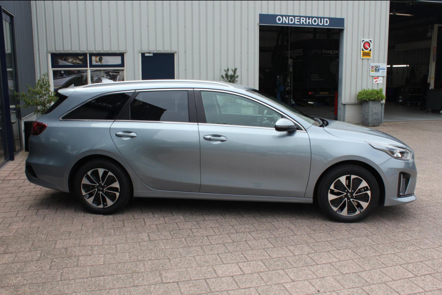 Kia Ceed Sportswagon 1.6 GDI PHEV DynamicLine | Prijs rijklaar incl. 12 mnd garantie | Trekhaak Camera Navi Lmv DAB Climate