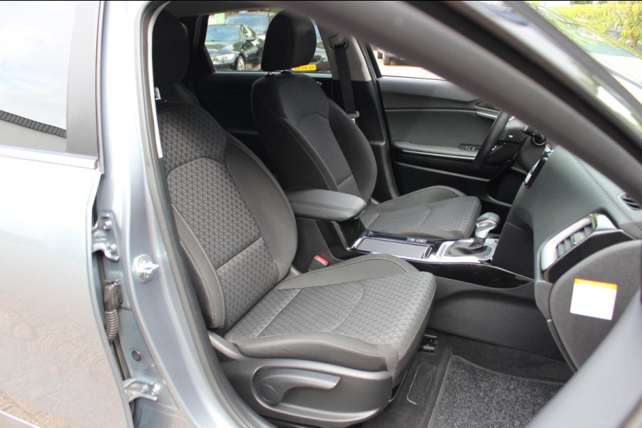 Kia Ceed Sportswagon 1.6 GDI PHEV DynamicLine | Prijs rijklaar incl. 12 mnd garantie | Trekhaak Camera Navi Lmv DAB Climate