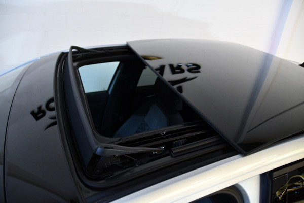 Volkswagen Taigo 1.5 TSI R-Line Business Pano Camera