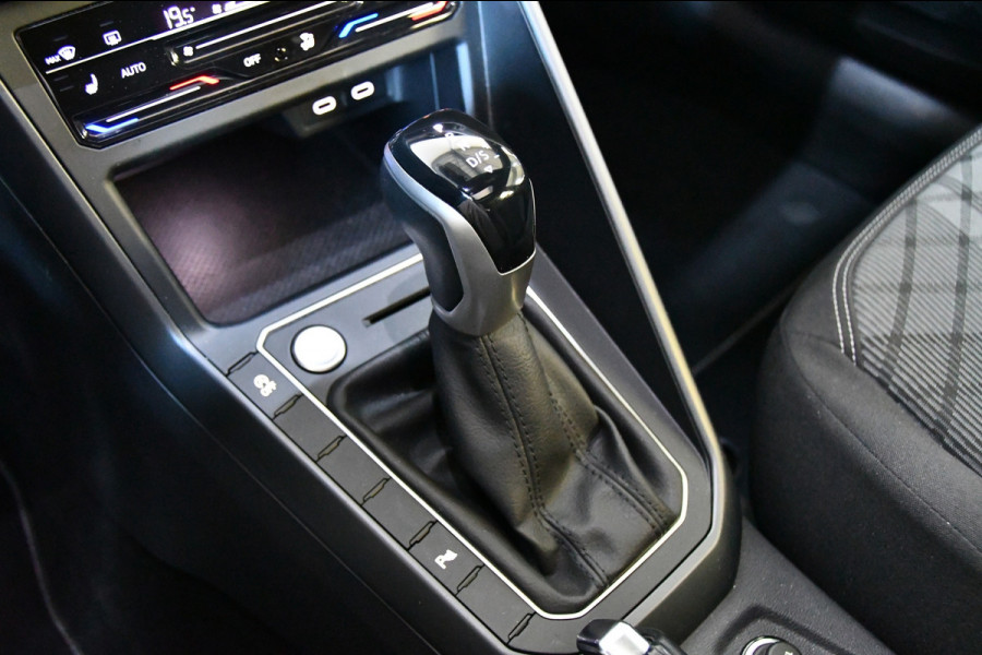 Volkswagen Taigo 1.5 TSI R-Line Business Pano Camera
