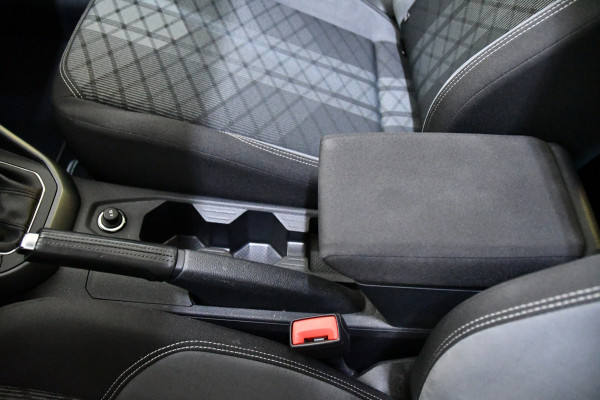 Volkswagen Taigo 1.5 TSI R-Line Business Pano Camera