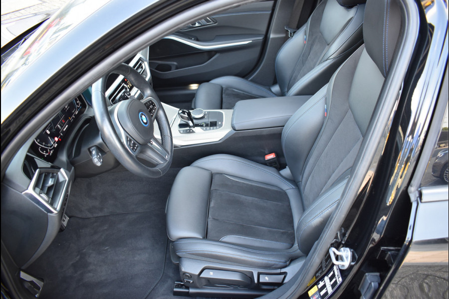 BMW 3 Serie Touring 330e xDrive M-Sport 292 Pk Pano Head-Up Laser Leder 19 Inch
