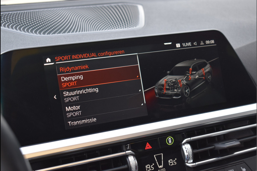 BMW 3 Serie Touring 330e xDrive M-Sport 292 Pk Pano Head-Up Laser Leder 19 Inch