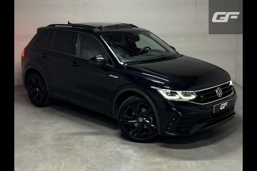 Volkswagen Tiguan 1.5 TSI R-Line Black Style Pano H/K NAP