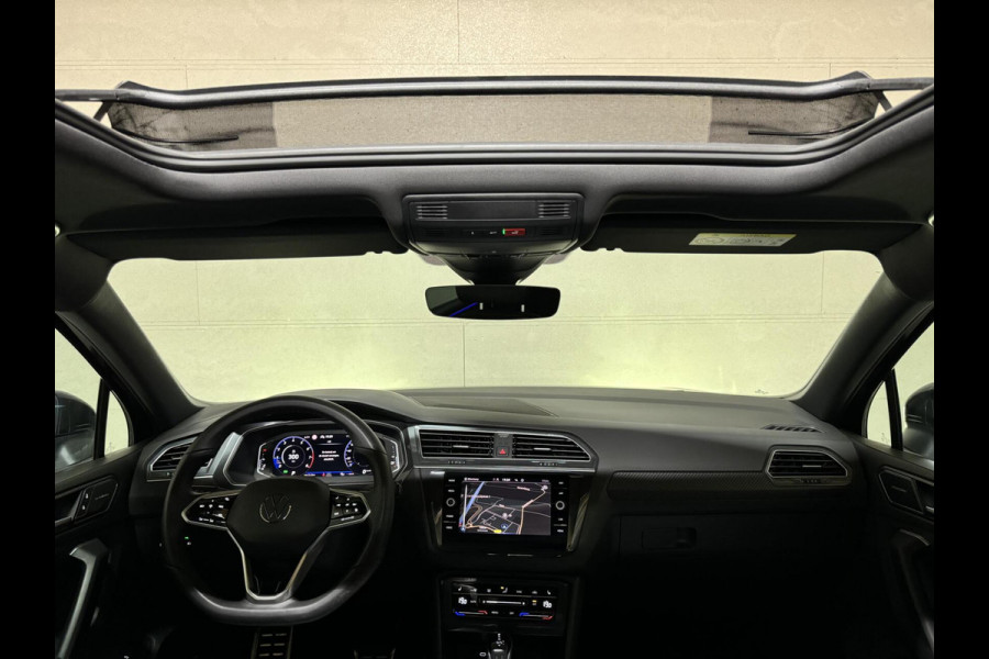 Volkswagen Tiguan 1.5 TSI R-Line Black Style Pano H/K NAP