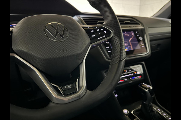 Volkswagen Tiguan 1.5 TSI R-Line Black Style Pano H/K NAP
