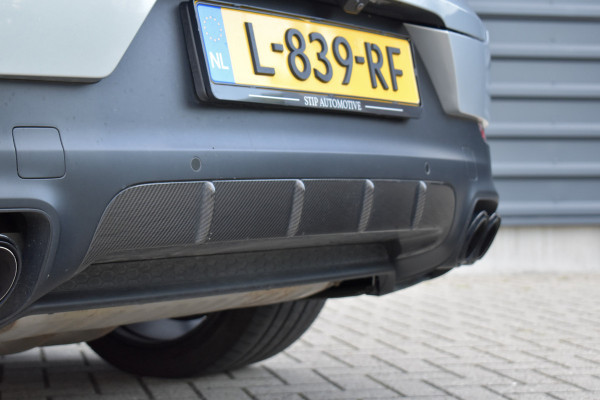 Porsche Cayenne Coupé 3.0 E-Hybrid 462pk Lightweight Package | Carbon Pack | 22'' Velgen | Keramisch | Techart voorbumper | PDLS+ Matrix | 360 Camera | Bose | Sportuitlaat |