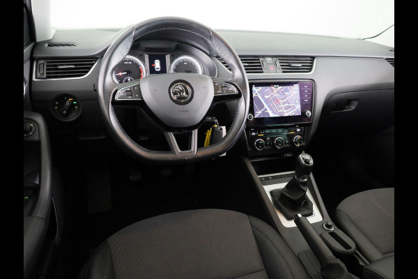 Škoda Octavia Combi 1.0 TSI Greentech Business Edition 115 pk | Navigatie | Parkeersensoren achter | Autom. airco | Apple Carplay/Android Auto | Stoelverwarming |