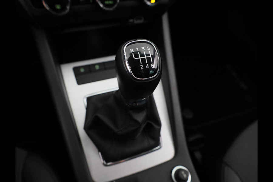 Škoda Octavia Combi 1.0 TSI Greentech Business Edition 115 pk | Navigatie | Parkeersensoren achter | Autom. airco | Apple Carplay/Android Auto | Stoelverwarming |